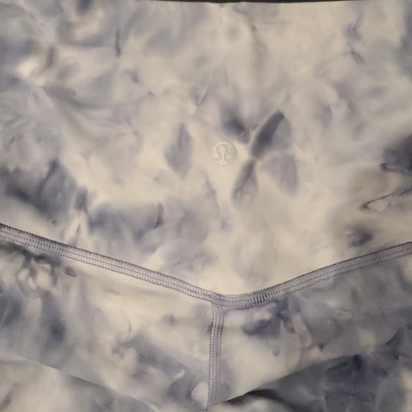 Lululemon Aligns - Picture 3 of 3